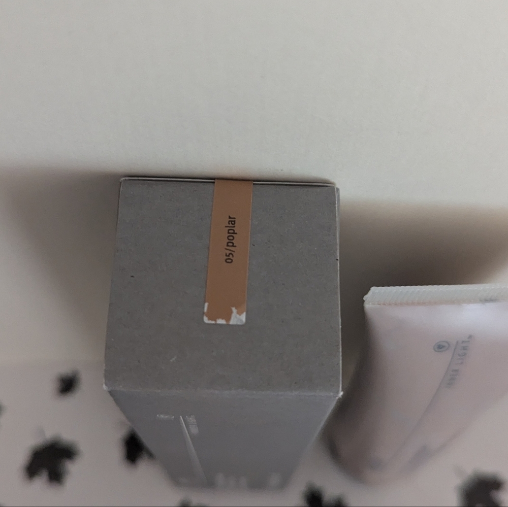Aveda Inner Light Mineral Tinted Moisture Foundation - Oil Free 05 Poplar